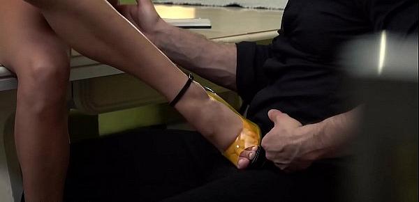  FootsieBabes Beautiful Couple Has A Romantic Dinner With Feet Pleasure